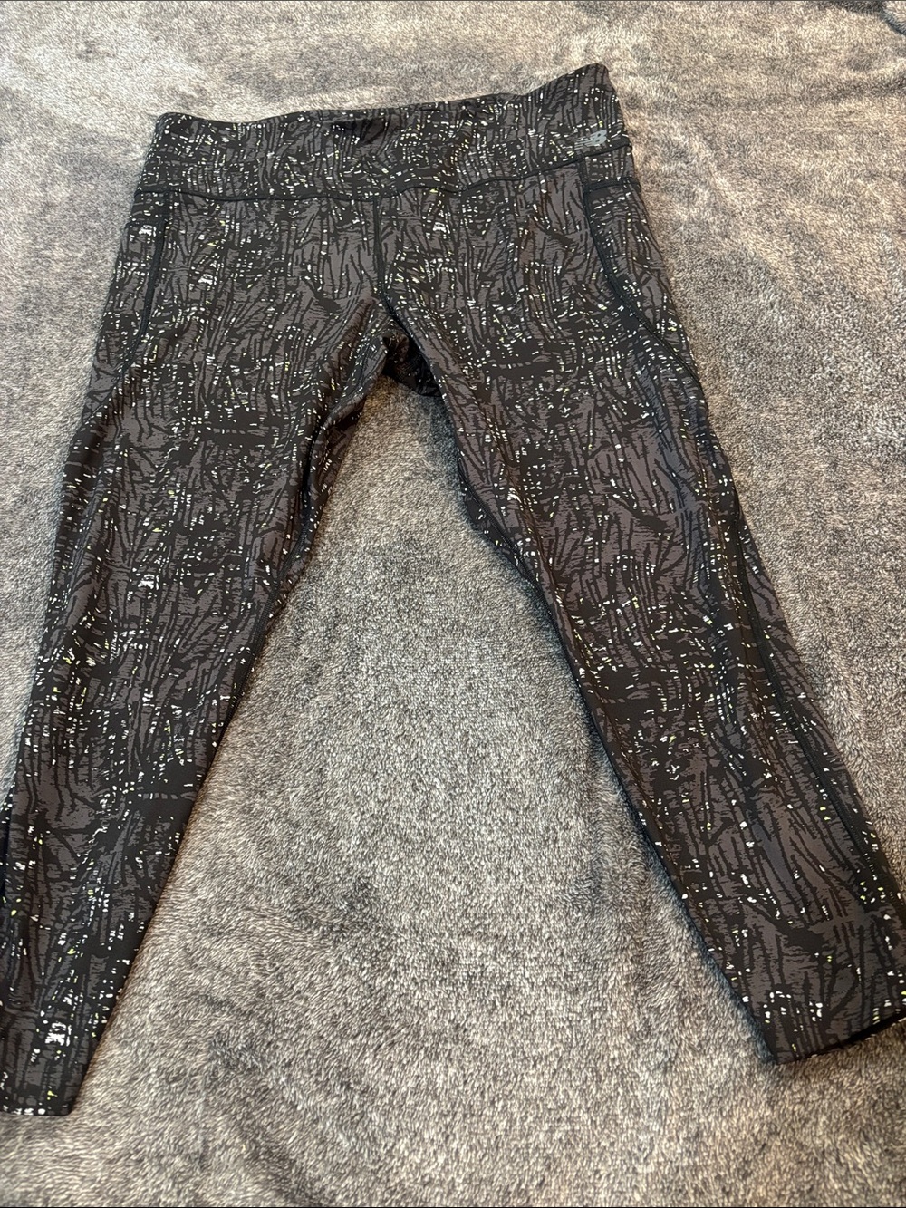 New Balance Black and Gray Abstract Print Leggings
